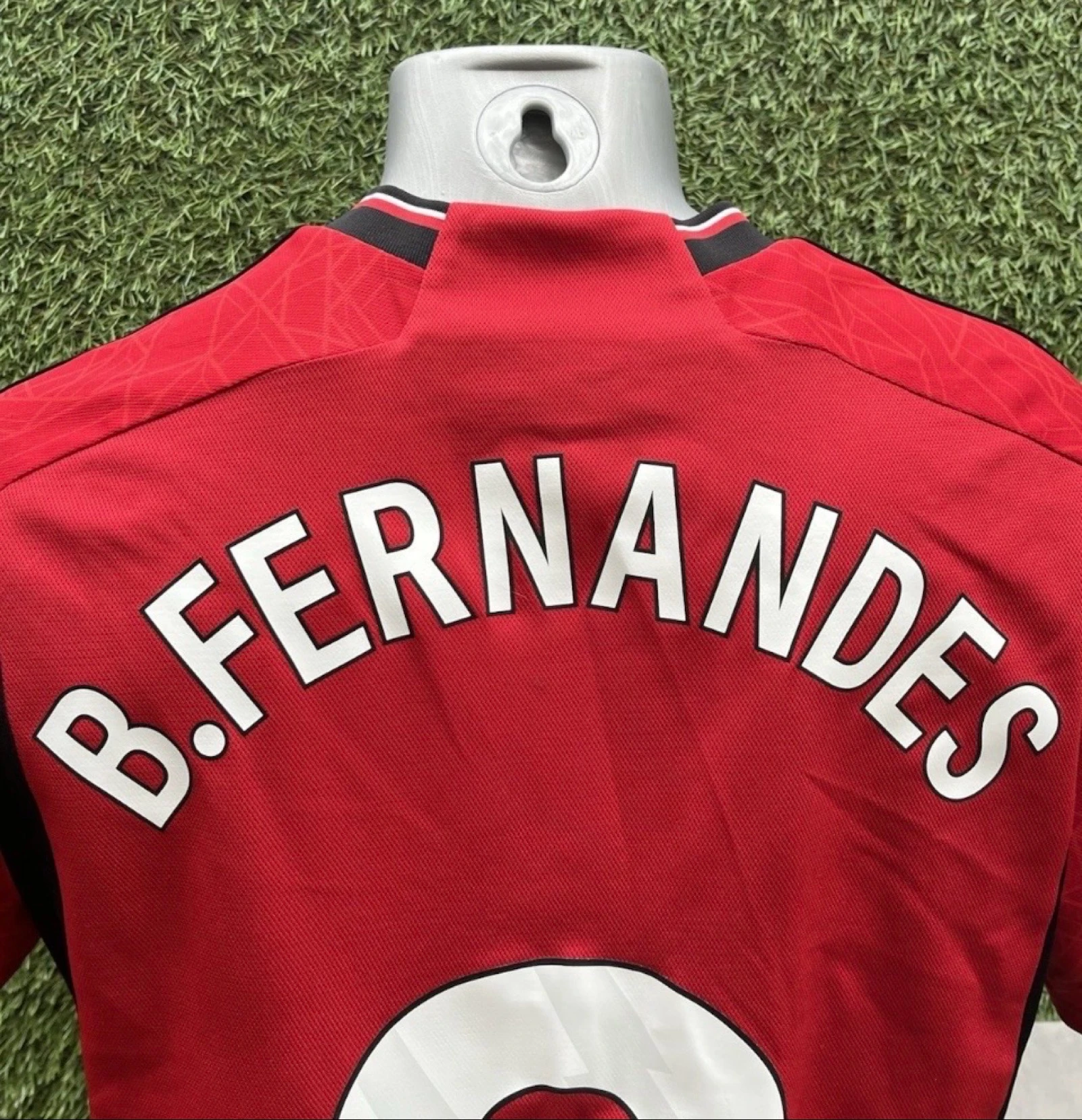 Fernandes Manchester United shirt – photo 5